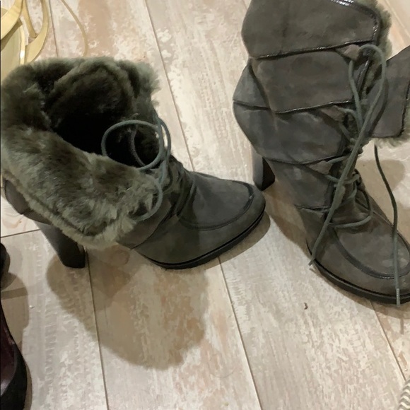 Shoes - Picture 1 of 3